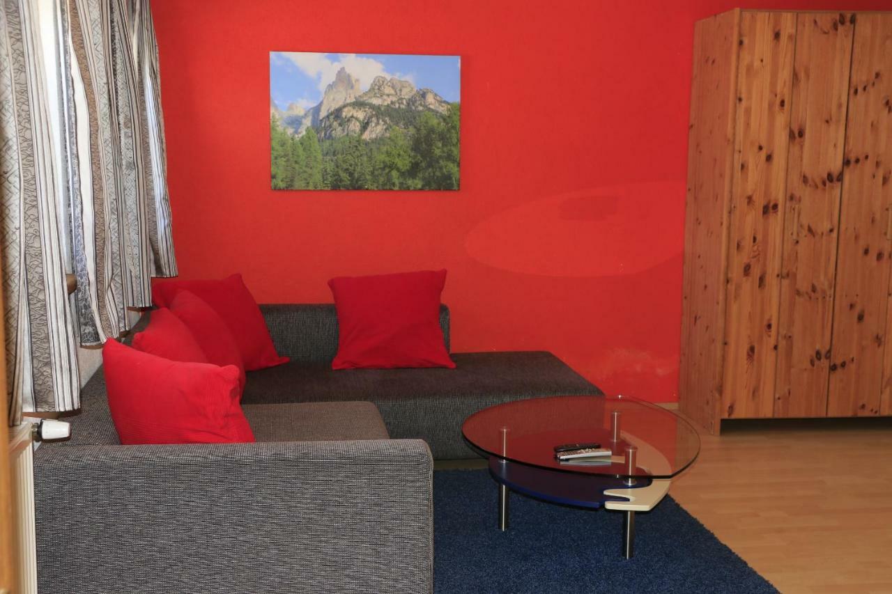 Haus Berndt Schwemberger Apartment Fuegen Exterior photo